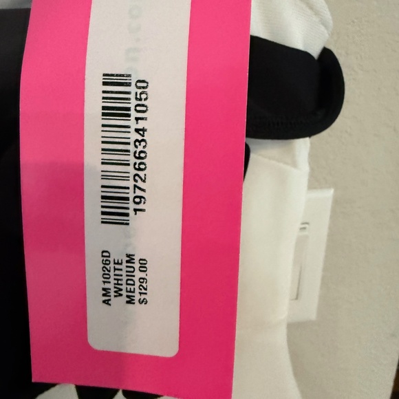 Betsy Johnson White dress with black flower, Size M, NWT - Picture 6 of 10